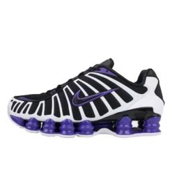 Buty do chodzenia dla dorosłych Nike Shox TL Persian Violet. Czarne obuwie sportowe damskie Nike, bez wzorów, trekkingowe. Za 1,412.67 zł.