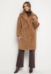 Brązowy Dwurzędowy Płaszcz Teddy o Fasonie Oversize Anerre. Brązowe płaszcze damskie Born2be, l, bez wzorów, z dzianiny, eleganckie, bez kaptura. Za 299.99 zł.