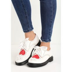 Białe Półbuty Hard Heart. Białe półbuty damskie Born2be, ze skóry. Za 79.99 zł.