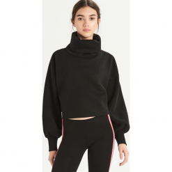 Krótka bluza z golfem - Czarny. Czarne bluzy damskie Sinsay. Za 49.99 zł.