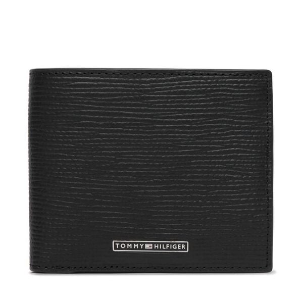 Portfel Tommy Hilfiger. Czarne portfele męskie Tommy Hilfiger, bez wzorów. Za 329.99 zł.
