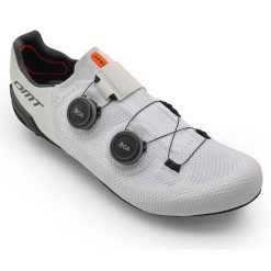 Buty szosowe męskie DMT SH10. Białe buty sportowe męskie DMT, bez zapięcia, rowerowe. Za 1,083.00 zł.