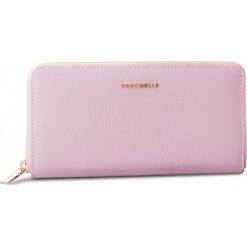 Duży Portfel Damski COCCINELLE - CW1 Metallic Saffiano E2 CW1 11 04 01 Graceful Pink P04. Czerwone portfele damskie Coccinelle, ze skóry. W wyprzedaży za 419.00 zł.
