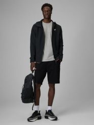 4F Spodenki dresowe męskie - czarne L. Czarne szorty męskie 4f, l, bez wzorów, z dresówki. Za 79.99 zł.