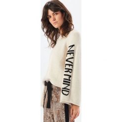 Sweter - Kremowy. Białe swetry damskie Reserved. Za 119.99 zł.