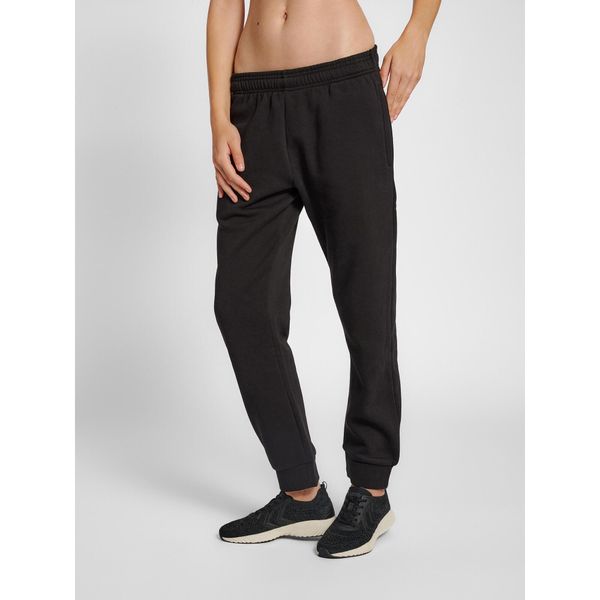 Damskie spodnie dresowe Hummel Red Basic. Czarne spodnie dresowe damskie Hummel, xl, bez wzorów, z bawełny, do biegania. Za 180.50 zł.
