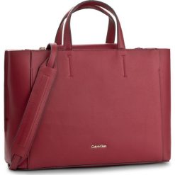 Torebka CALVIN KLEIN - Metropolitan Tote K60K603778 910. Torebki do ręki damskie marki Calvin Klein. W wyprzedaży za 479.00 zł.