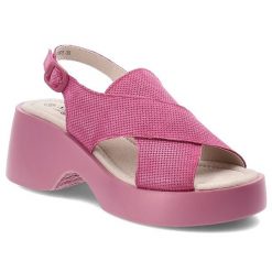 Sandały damskie S.Barski, cholewka ze skóry zamszowej zapinane na sprzączkę, różowe, LR61-7005. Czerwone klapki damskie S.BARSKI, bez wzorów, ze skóry, bez obcasa, na koturnie. Za 189.00 zł.