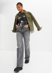 Dżinsy Marlena z ćwiekami, high waist. Szare jeansy damskie bonprix, z podwyższonym stanem. Za 149.99 zł.
