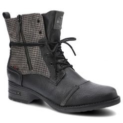 Czarne Botki Mustang Damskie Stylowe Obuwie. Czarne botki damskie Mustang, z tkaniny, bez obcasa, na obcasie. Za 239.00 zł.
