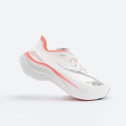 Buty do biegania męskie Kiprun KD900.2. Brązowe buty sportowe męskie KIPRUN, bez zapięcia, do biegania. Za 499.99 zł.