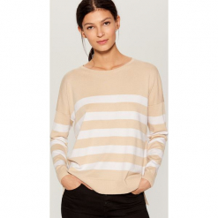 Sweter w paski - Beżowy. Swetry damskie marki Mohito. W wyprzedaży za 39.99 zł.