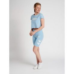 Damska koszulka crop top Hummel Legacy. Niebieskie koszulki sportowe damskie Hummel, xs, bez wzorów, bez kołnierzyka, bez ramiączek. Za 91.50 zł.