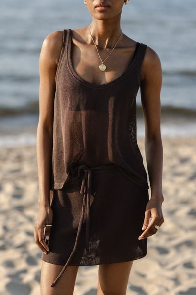 Mini spódniczka z wiskozy w kolorze COFFE SHAKE - MEGAN-S. Brązowe spódnice damskie Marsala, s, bez wzorów, z nylonu, eleganckie, mini, dopasowane. W wyprzedaży za 62.97 zł.