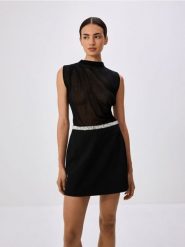 Transparentna bluzka z wiskozy - czarny. Czarne bluzki damskie Reserved, l, bez wzorów, z tkaniny, bez kołnierzyka, bez ramiączek. W wyprzedaży za 49.99 zł.