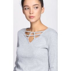 Szara Bluzka Even Me. Szare bluzki damskie Born2be, z długim rękawem. Za 29.99 zł.