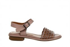 Sandały Bayla-161 034 467 26 Skin 161446, Różowy, Skóra naturalna - 36. Czerwone sandały damskie Bayla, bez wzorów, z materiału, bez obcasa, bez zapięcia. W wyprzedaży za 152.10 zł.