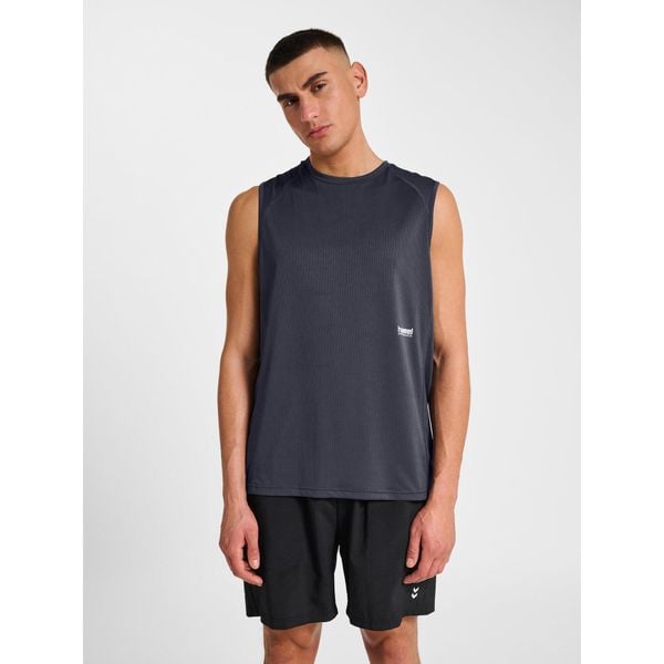 Tank top Hummel Pulse. Brązowe buty sportowe męskie Hummel, bez wzorów, bez kołnierzyka, bez ramiączek, na fitness i siłownię. Za 147.00 zł.