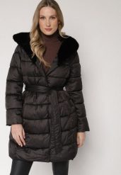 Czarna Długa Kurtka Ozdobiona Pikowaniem z Nieodpinanym Kapturem i Paskiem Lidaveia. Czarne kurtki damskie Born2be, s, bez wzorów, z jeansu. Za 359.99 zł.