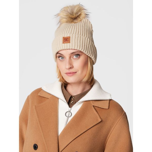 Czapka DC Shoes. Brązowe czapki i kapelusze damskie DC Shoes, na zimę, bez wzorów. Za 149.99 zł.