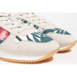 Parfois - Buty. Szare obuwie sportowe damskie Parfois, z gumy. W wyprzedaży za 79.90 zł.