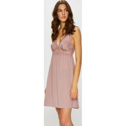 Triumph - Koszulka nocna Amourette. Koszule nocne damskie marki MAKE ME BIO. W wyprzedaży za 169.90 zł.
