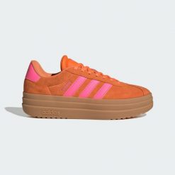 Buty VL Court Bold. Brązowe obuwie sportowe damskie Adidas, bez wzorów, trekkingowe. Za 349.00 zł.