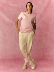 4F Spodnie dresowe joggery damskie - kremowe XL. Brązowe spodnie dresowe damskie 4f, xl, bez wzorów, z dresówki. Za 149.99 zł.