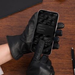 Rękawiczki skórzane damskie czarne polar touch finger na dotyk BELTIMORE K40 : Kolory - czarny, Rozmiar rękawiczek / kurtek - XL. Czarne rękawiczki damskie bez wzorów, z polaru. Za 64.99 zł.