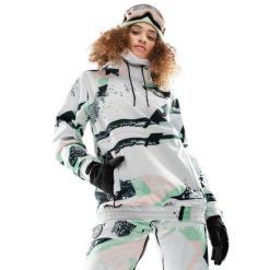 Kurtka snowboardowa damska W1-W Delirium. Białe kurtki damskie SIROKO, bez wzorów, z softshellu, bez kaptura, narciarskie. W wyprzedaży za 297.00 zł.