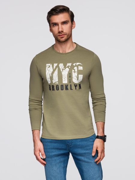 Longsleeve męski z miejskim nadrukiem oliwkowy V1 OM-LSPT-0131 M. Zielone bluzki z długim rękawem męskie Ombre, m, bez wzorów, bez kołnierzyka. Za 257.18 zł.