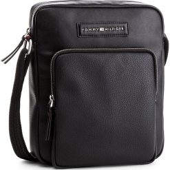 Saszetka TOMMY HILFIGER - Corporate Mix Report AM0AM03441 002. Bez kategorii marki Tommy Hilfiger. W wyprzedaży za 269.00 zł.
