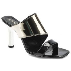 Czarne Klapki Chebello Eleganckie Skórzane Buty. Czarne klapki damskie CheBello, z aplikacjami, z lakierowanej skóry, eleganckie, bez obcasa, na obcasie. Za 259.00 zł.