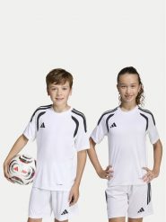 Adidas Koszulka techniczna Tiro 26 League KB1312 Biały Regular Fit. Białe t-shirty dla chłopców Adidas, bez wzorów, z syntetyku, bez ramiączek. Za 89.99 zł.