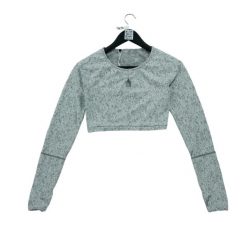 Second life - T-shirt Femme Fitness Yoga Gris - Jak nowy. Szare koszulki sportowe damskie GYMSHARK, bez wzorów, sportowe, bez kołnierzyka. Za 101.48 zł.