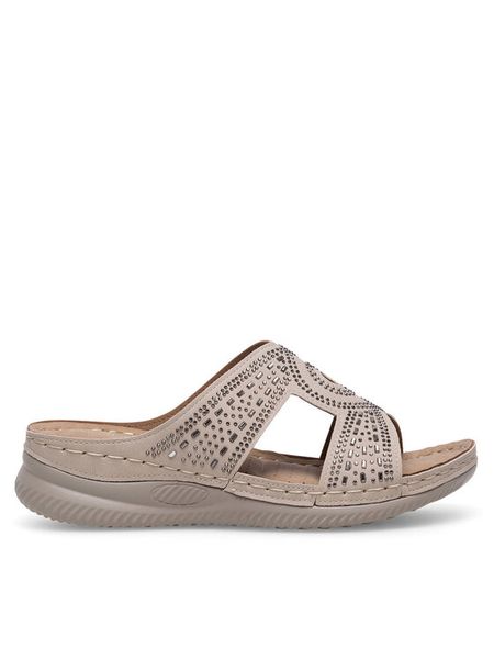 Clara Barson Klapki WYL05010-30 Beżowy. Brązowe klapki damskie Clara Barson, bez wzorów, z syntetyku, bez obcasa. Za 89.99 zł.