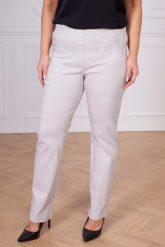 Popielate spodnie Nilda z prostą nogawką wysoki stan PLUS SIZE XXL. Szare spodnie materiałowe damskie Nasi partnerzy, plus size, bez wzorów, z elastanu, z podwyższonym stanem. Za 159.90 zł.
