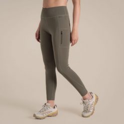 Legginsy damskie Craghoppers NosiLife Adeena. Zielone legginsy damskie Craghoppers, bez wzorów, z materiału. Za 382.60 zł.