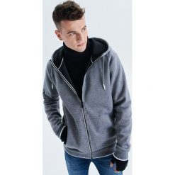 Bluza basic z kapturem - Czarny. Bluzy męskie marki Cropp. Za 99.99 zł.