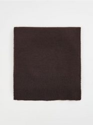Chusta basic - brązowy. Brązowe szaliki i chusty damskie Sinsay, bez wzorów. Za 35.99 zł.