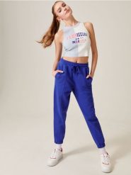 Crop top z nadrukiem - wielobarwny. Kurtki damskie Sinsay, l, bez wzorów, prążkowane, bez kaptura. Za 39.99 zł.