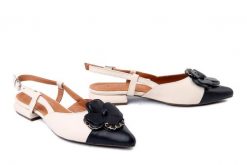 BOMBONELLA 10152343 beige-black, czółenka damskie. Brązowe baleriny damskie Bombonella, bez wzorów, ze skóry, bez obcasa, na obcasie, bez zapięcia. Za 344.90 zł.