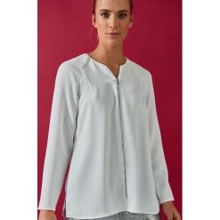 Simple - Bluzka. Szare bluzki damskie marki Simple, z poliesteru, eleganckie, z okrągłym kołnierzem. W wyprzedaży za 239.90 zł.