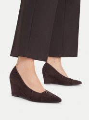MEXX Czółenka EO-WS1098-02 Brązowy ciemny. Brązowe czółenka damskie Mexx, bez wzorów, bez obcasa, bez zapięcia. Za 329.99 zł.