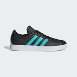 Buty VL COURT MER. Białe obuwie sportowe damskie Adidas, bez wzorów. Za 285.00 zł.