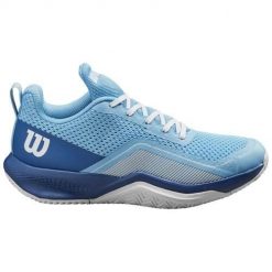 Buty do tenisa damskie Wilson WRS332960. Niebieskie obuwie sportowe damskie Wilson, bez wzorów, z materiału, tenisowe. W wyprzedaży za 394.05 zł.