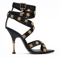 Sandały Just Cavalli. Czarne sandały damskie Just Cavalli, bez wzorów, bez obcasa, na szpilce, bez zapięcia. Za 1,119.00 zł.