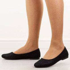 Czarne baleriny damskie Evento 9047. Czarne baleriny damskie eVento, na lato, bez wzorów, z jeansu, eleganckie, bez obcasa, na płaskiej podeszwie. Za 89.00 zł.
