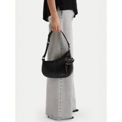 Torebka Badura. Czarne torebki do ręki damskie Badura, bez wzorów, klasyczne, bez dodatków. Za 219.99 zł.