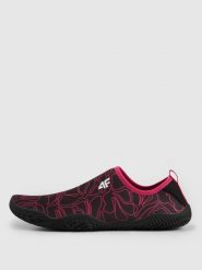 4F Buty do wody 4SWIM damskie - czarne 38. Czarne obuwie sportowe damskie 4f, bez wzorów, z gumy. Za 99.99 zł.